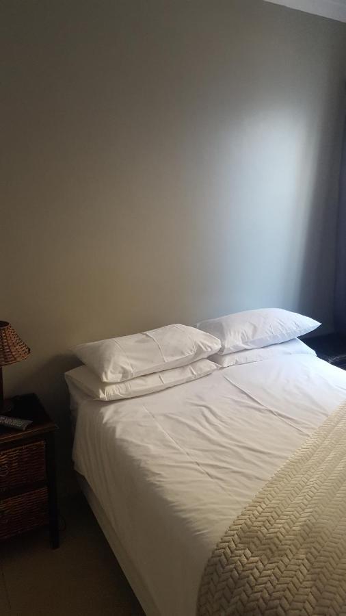 Tlelakufuma Guest House Johannesburg Bagian luar foto